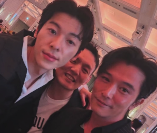 许光汉邱泽合照 