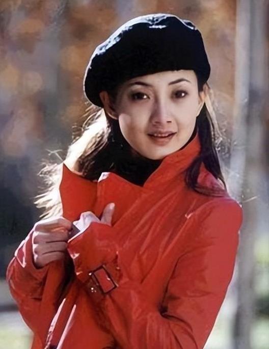 演员牛莉：是运动冠军也是小品女王，嫁给普通丈夫很知足