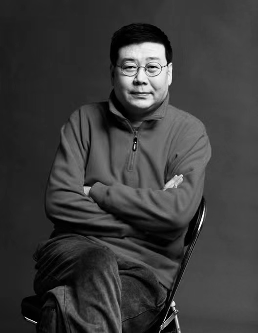 北京人民艺术剧院院长任鸣逝世，享年62岁