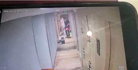 住客刚洗浴完尚未穿衣 员工突然开门 隐私泄露引关注