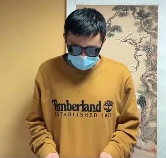 身披旭日旗涉事留学生道歉