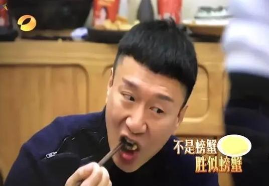 黄磊线下活动被贴脸喊豆角 观众素质引热议