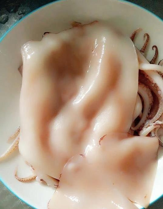 晚餐简单炒一盘，胶原蛋白满口香，皮肤紧致不显老？