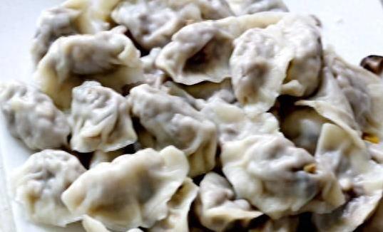 饺子馅绝了，酱肉玉米香菇超香，咋做才最好吃？