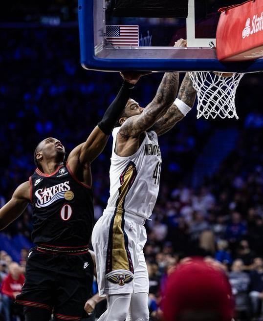 乔治禁赛25场恩比德40+11，奇兵暴走带不动状元郎，76东谈主复仇鹈鹕 大帝过失救主