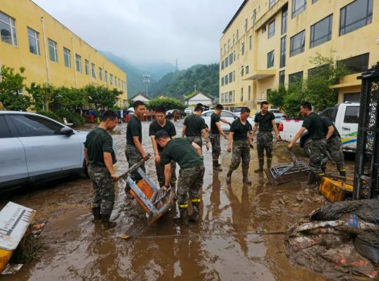 多支增援力量已抵达北京受灾一线 全力投入抢险救灾