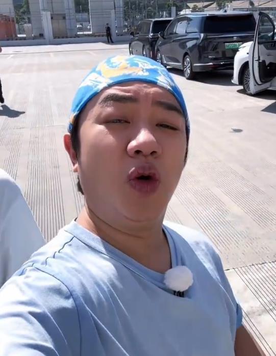王祖蓝跑男左拥李晨右抱郑恺 八年情怀再现