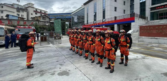 四川泸定6.8级地震已致7人遇难，省委书记赶赴泸定