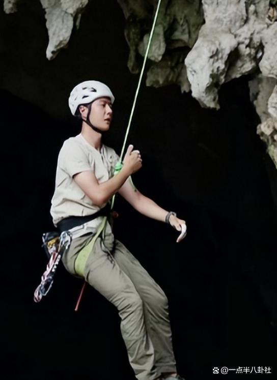 王一博上完山开始下海了 极限运动再燃热情