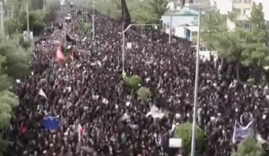 伊朗已故总统莱希告别仪式在比尔詹德举行