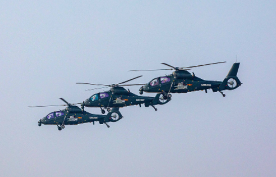 北部战区陆军第80集团军某陆航旅攻击直升机针对空中突防、对地突击展开专攻精练（2月10日摄）。新华社发（刘雨辰 摄）