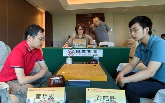 2025中国围甲联赛 | 黑白战场外的速度与激情——许皓鋐极限通勤助银丰队破局