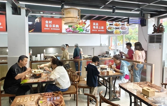 咸安香城社区“幸福食堂”，推出9.9元起高考“助力餐”