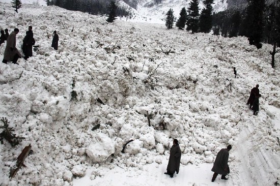 印媒：7名印度军方人员边境巡逻遭遇雪崩 全部失踪