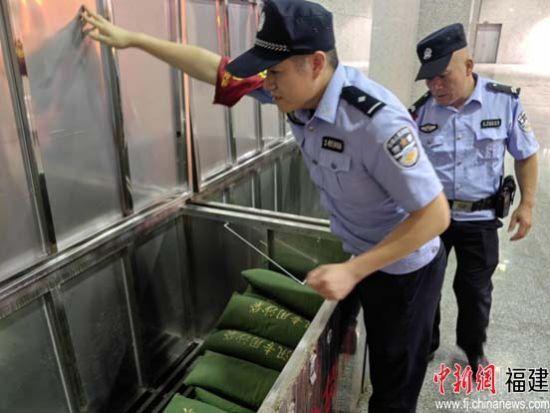 福建南平铁路公安做好台风防范工作 确保旅客安全出行