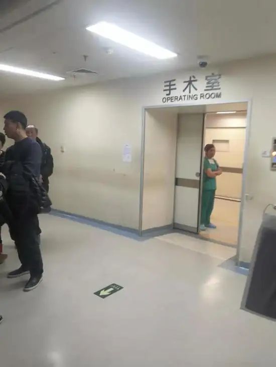 9岁男孩赌气喝半瓶农药进ICU 家庭矛盾引发悲剧