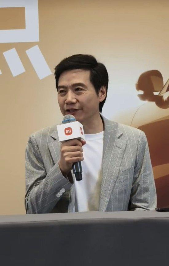 雷軍：我說小米汽車是新生被罵慘了