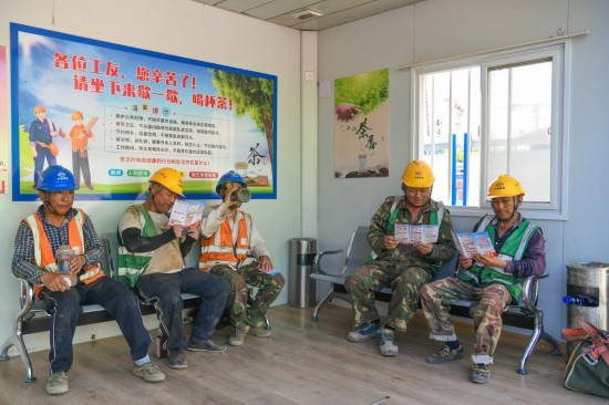 多地接诊热射病病例不断增加！当心“高温刺客”别不把中暑当回事