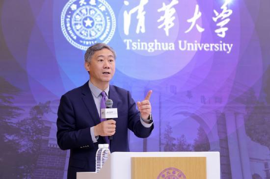 李稻葵呼吁年轻人改变就业思路 技能多元化应对挑战