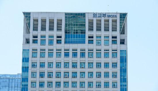 特朗普要求韩方承担100亿美元军费 韩方坚持现有协定