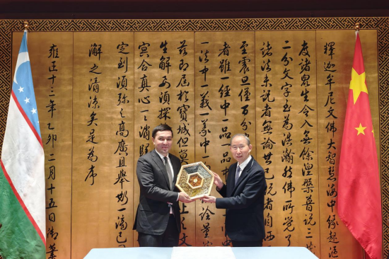 龍宇翔會(huì)見烏茲別克斯坦政府代表團(tuán)一行