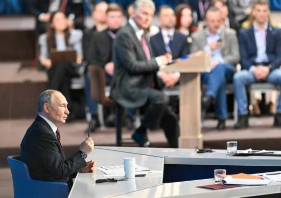 普京官邸遇袭,俄方誓言“最严厉报复”!特朗普:幸亏没给战斧! 乌否认袭击指控