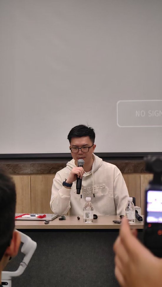 彭志辉：智元已能够自己造血，目前不缺钱