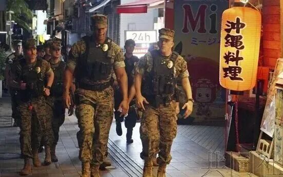 琉球群岛发生：美军单独上街，日本怎么办？