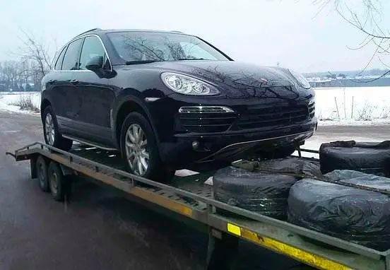 技术人员回应数百辆保时捷突然瘫痪 卫星系统故障疑云