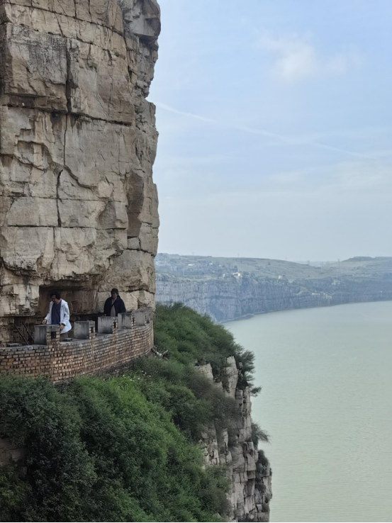 “走遍中国”采风黄河古渡口：赏当然胜景，<a href=