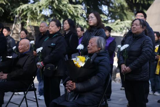 谁有资格替30万遇难者说“算了” 铭记历史等待正义