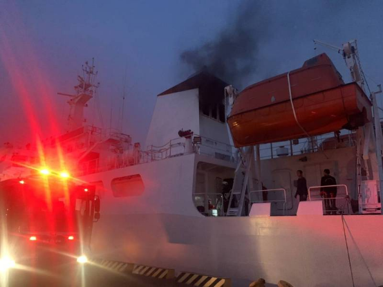 台“千吨级”海巡船出海时起火，起火原因在调查中