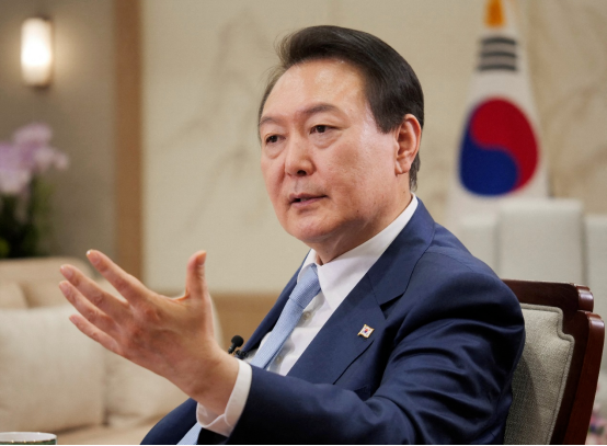 尹锡悦称韩国一年内可拥核，金一南：决定权不在他