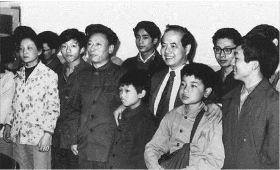 李政道曾促成中国大学第一个少年班 物理巨擘的教育遗产