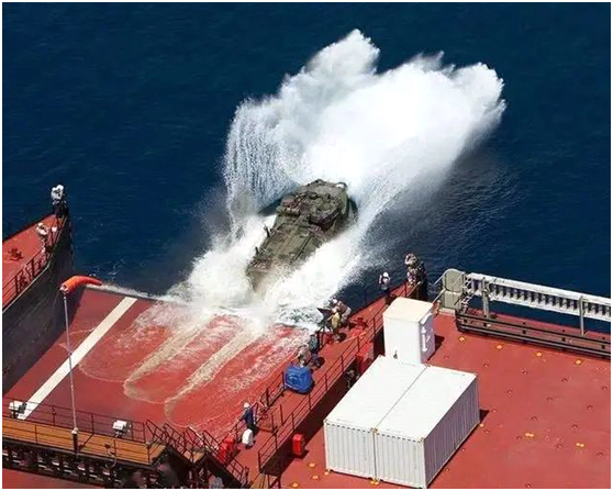 “蒙特福德角”级远征转运船坞舰可搭载气垫船执行登陆任务