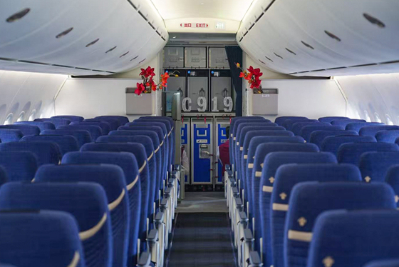 C919首次在中东地区展示 中国商用飞机闪耀迪拜航展