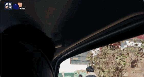 跟着“跑腿”走进村里老人的家 乡情传递最后一公里