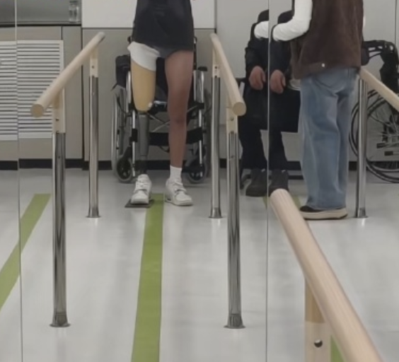 哈尔滨速滑运动员截肢 命运无常引感慨