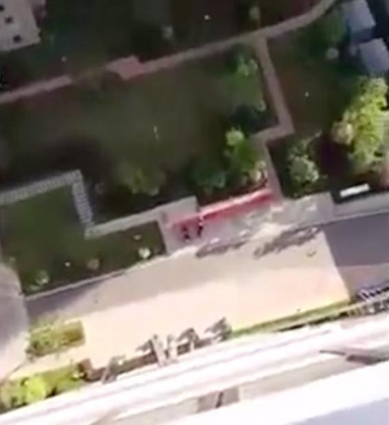 3岁男童从10楼坠亡：未安装窗户玻璃 小区物业称愿承担法律责任