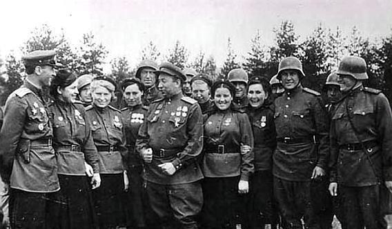 罕见老照片：日本鬼子为什么会惨败，看完这几张照片就知大概