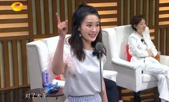 浙传17岁考生配音海瑞一秒入戏 李沁脱稿表演惊艳四座