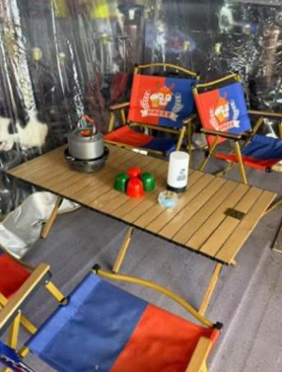 3块钱喝二两白酒 年轻人开始打散酒 微醺经济新宠