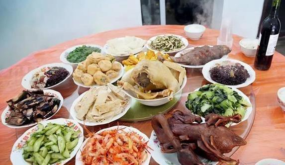 南方人看了想跑的5道东北菜，东北老铁却吃得香，你敢试吗？
