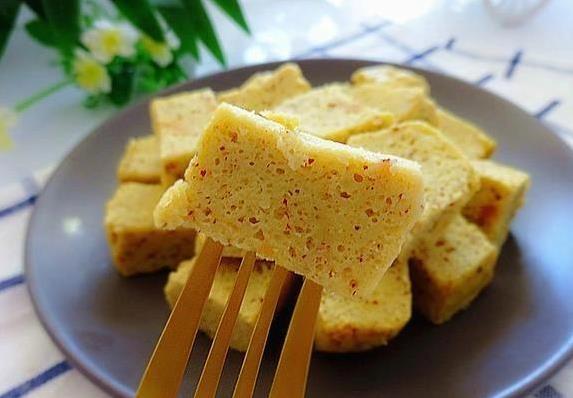 孩子挑食不用愁，10分钟自制红枣糕，入口即化营养满分