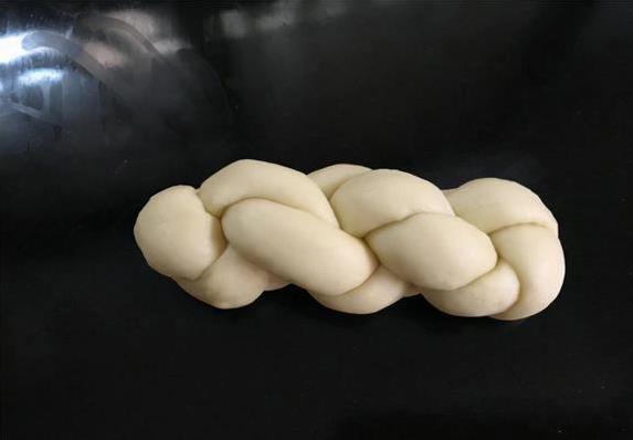 蛋奶麻花酥到爆，10分钟学会炸金黄，香味让邻居都馋哭
