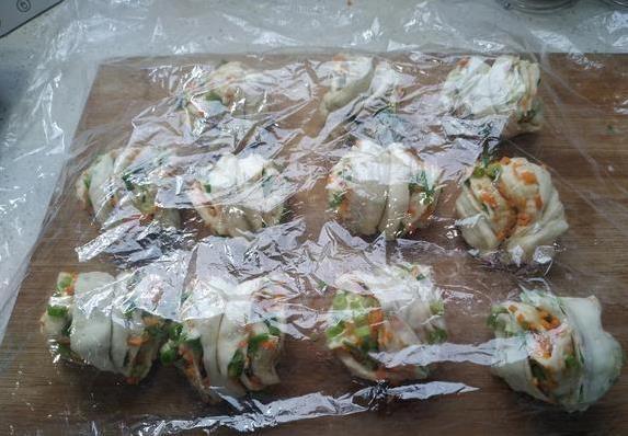 孩子挑食不吃饭，学会这花卷做法，2个不够吃