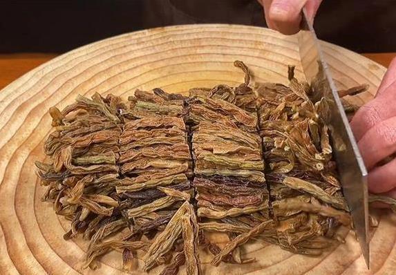 干菜比鲜菜香？5种做法让你吃到停不下来，营养还翻倍！