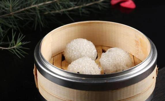 长沙街头4大美食，臭豆腐辣到上头，你敢不敢尝？