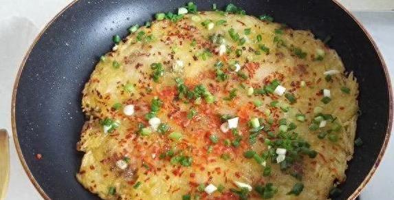 瘦人胖人吃都好，土豆煎饼香满屋，儿子减肥还上瘾