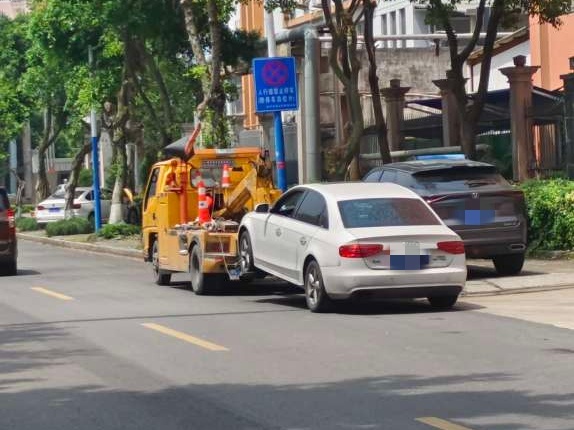 小车47起作歹未处理 交警一招制服 车主终难逃法网